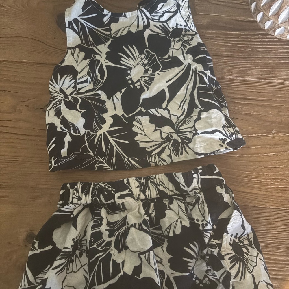Gap Kids Black & White Floral 2-Piece Set – Like New3T